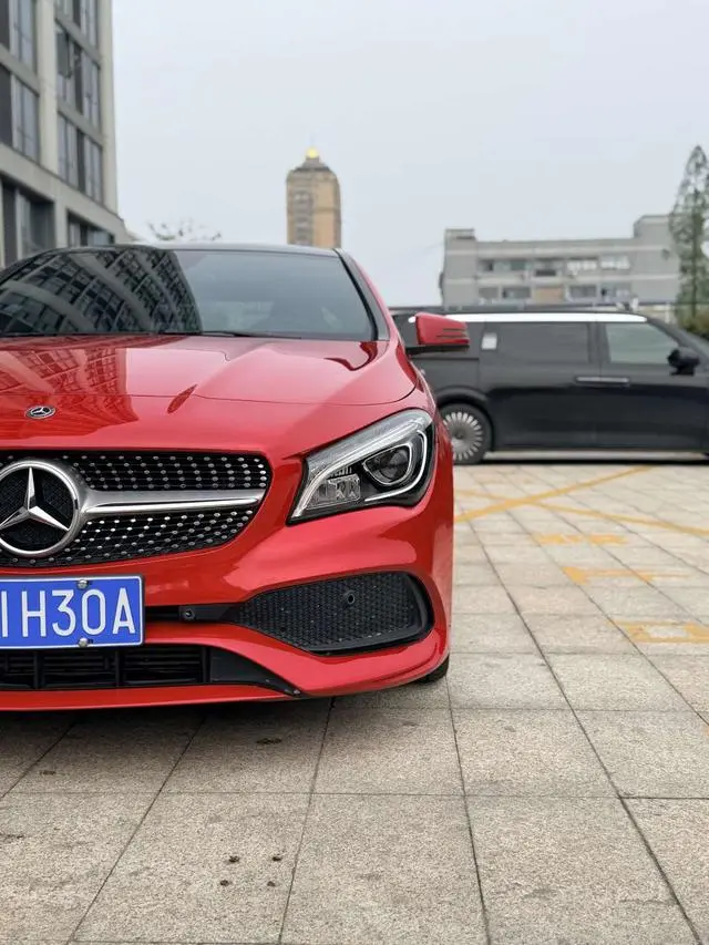 Mercedes-Benz Mercedes-Benz CLA CLA 200 fashion type