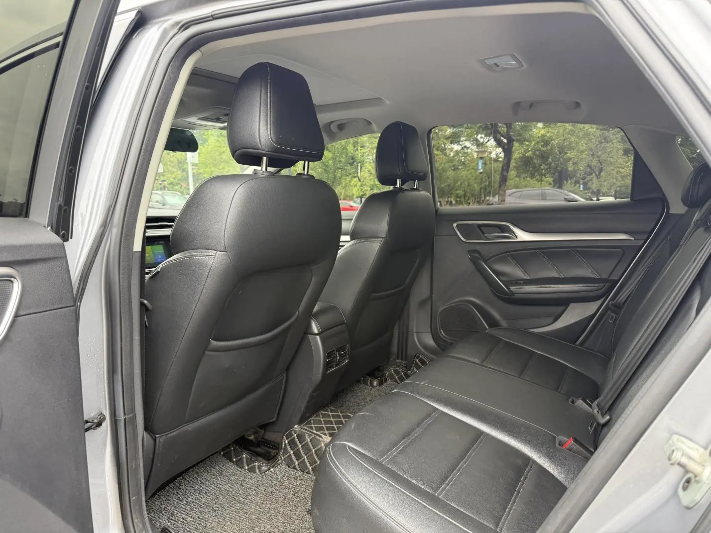 MG MG6 20T automatic luxury Intelligent version