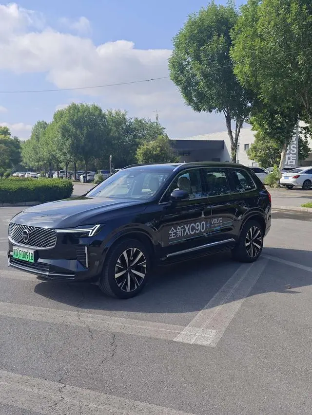 Volvo Volvo XC90 PHEV E-drive hybrid T8 Long battery life Zhizun Deluxe Edition 7 Seats