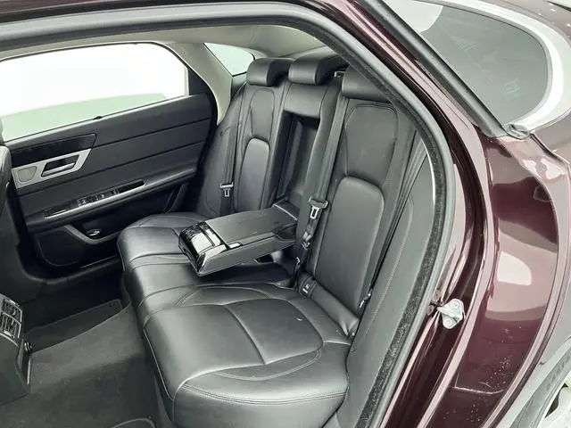 Jaguar Jaguar XFL 2.0T P200 two-wheel drive Elite Edition