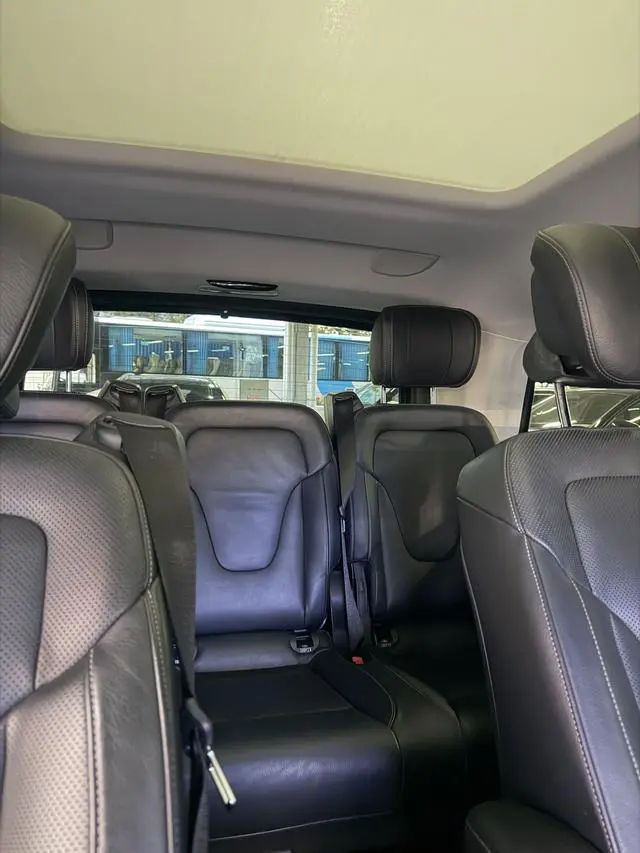 Mercedes-Benz Mercedes-Benz V-class V 260 Premium Edition Country VI