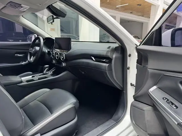 Nissan Xuan Yi 1.6L CVT Smart Driving Version
