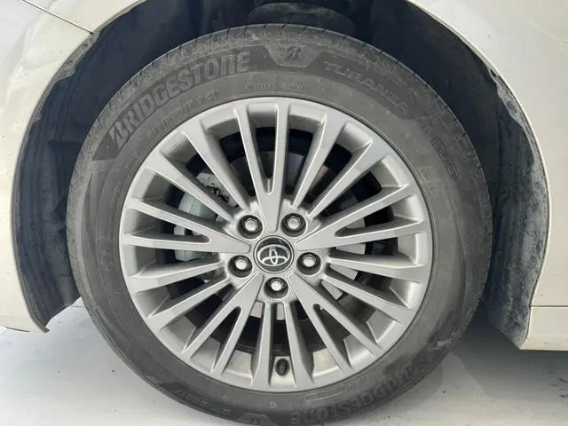 TOYOTA Camry Dual Engine 2.0 HGVP Deluxe Edition