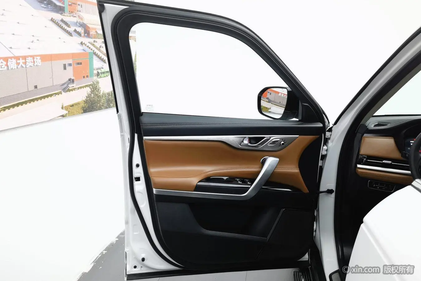 Changan Changan CS95 2.0T two-wheel drive luxury