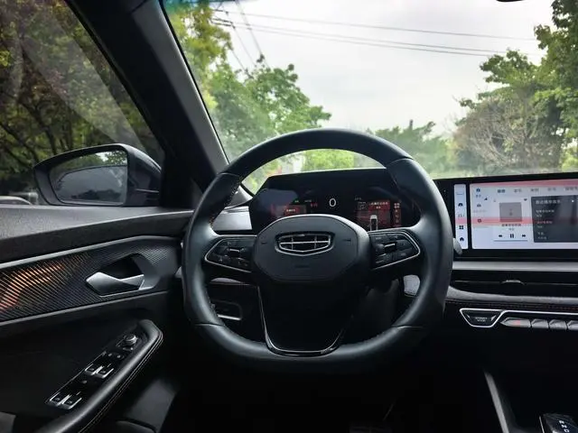 Geely Binrui Binrui COOL 1.5T DCT Thunder Edition