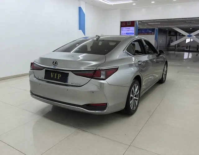 Lexus Lexus ES 200 Excellent Edition