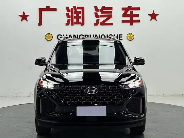 Hyundai Hyundai ix35 240T GDi DCT two-wheel drive leading version GLS