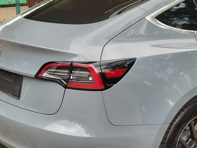 Tesla Model 3 Upgraded version of standard battery life rear drive