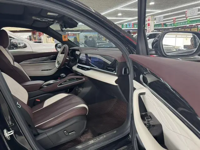 Geely Xingyue L 2.0TD DCT EVO two-wheel drive luxury