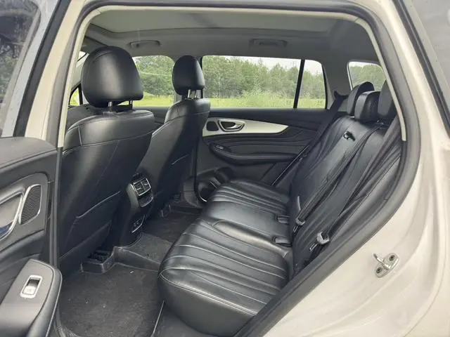 Roewe Roewe RX5 MAX 300TGI Automatic Smart Cockpit Deluxe Edition