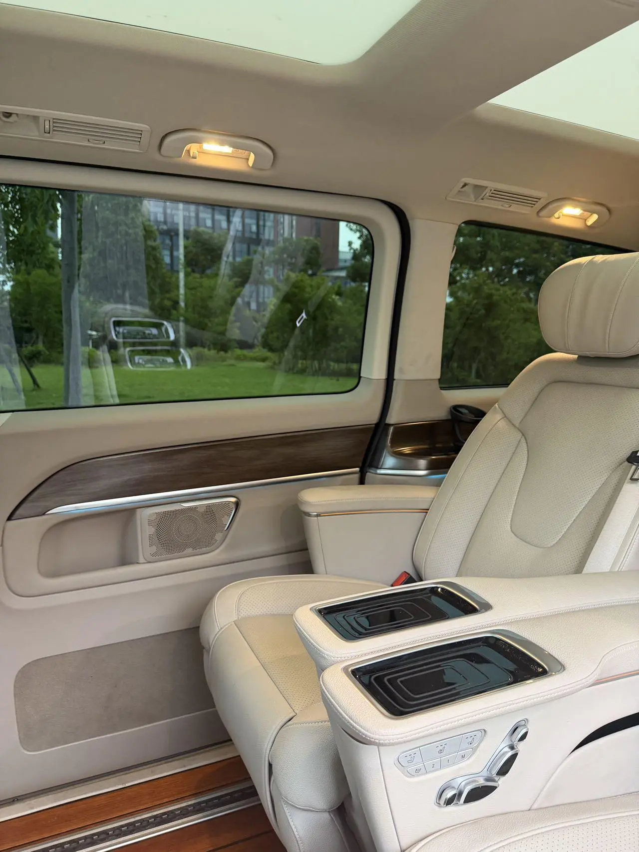 Mercedes-Benz Mercedes-Benz V-class V 260 Premium Edition