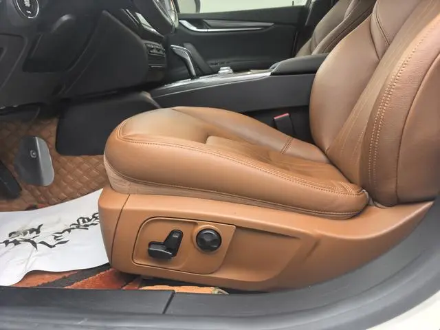 Maserati Ghibli 3.0T 350Hp standard version Country V