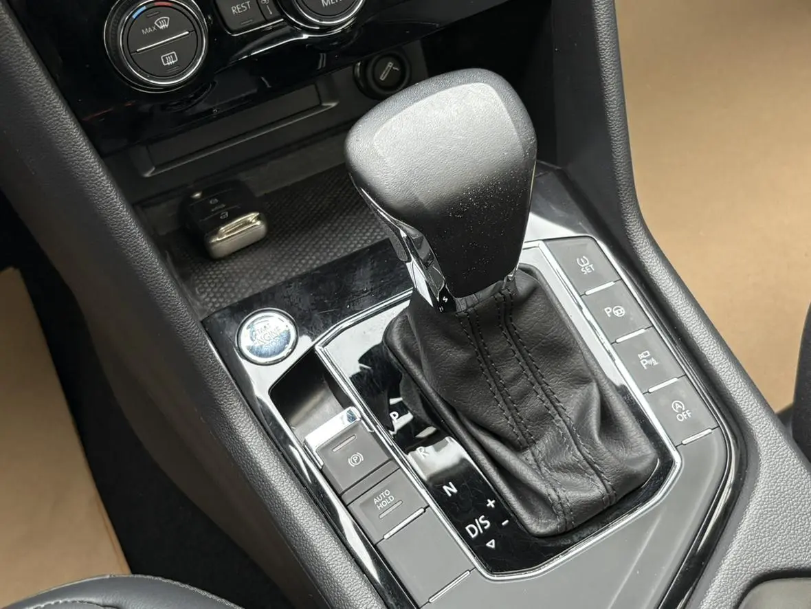 Volkswagen Tiguan L 330TSI automatic two-wheel drive R-Line Premium edition