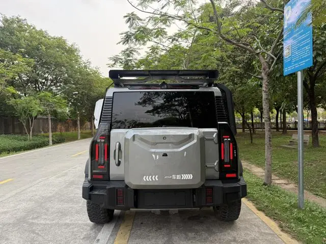 Chery Jetour Jet Traveler 2.0TD four-wheel drive Silver Dragon Wings