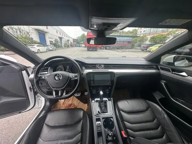 Volkswagen Volkswagen CC 330TSI Charm Edition Country VI