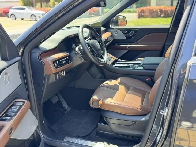 Lincoln Flying home 3.0T V6 four-wheel drive Executive Edition