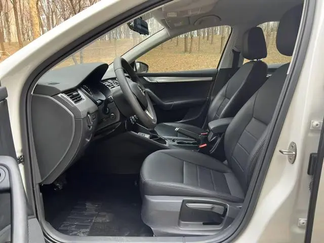 Skoda Octavia 1.5L automatic Smart Travel Comfort Edition Country V