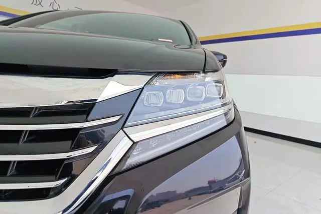 Honda Ai Lishen 2.4L Deluxe Edition