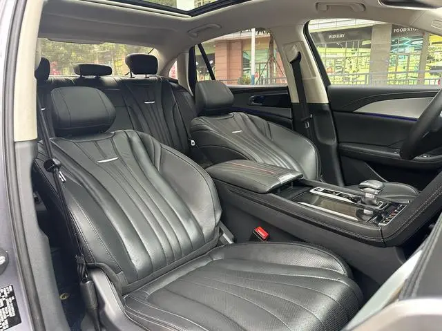 Hongqi Hongqi H5 2.0T Automatic Zhilian Qichang Version