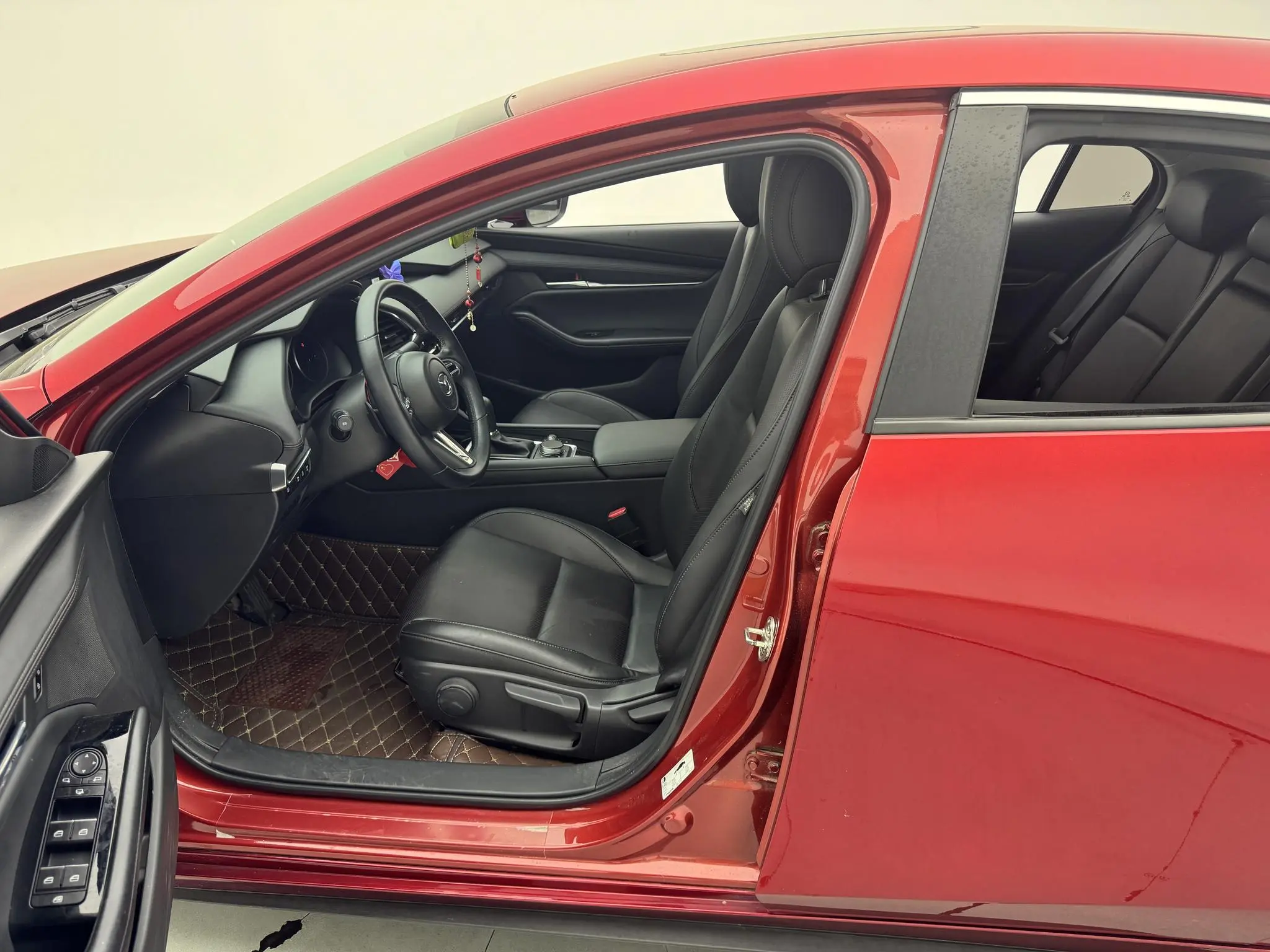 Mazda Mazda 3 Angkesaila 2.0L automatic quality elegant version