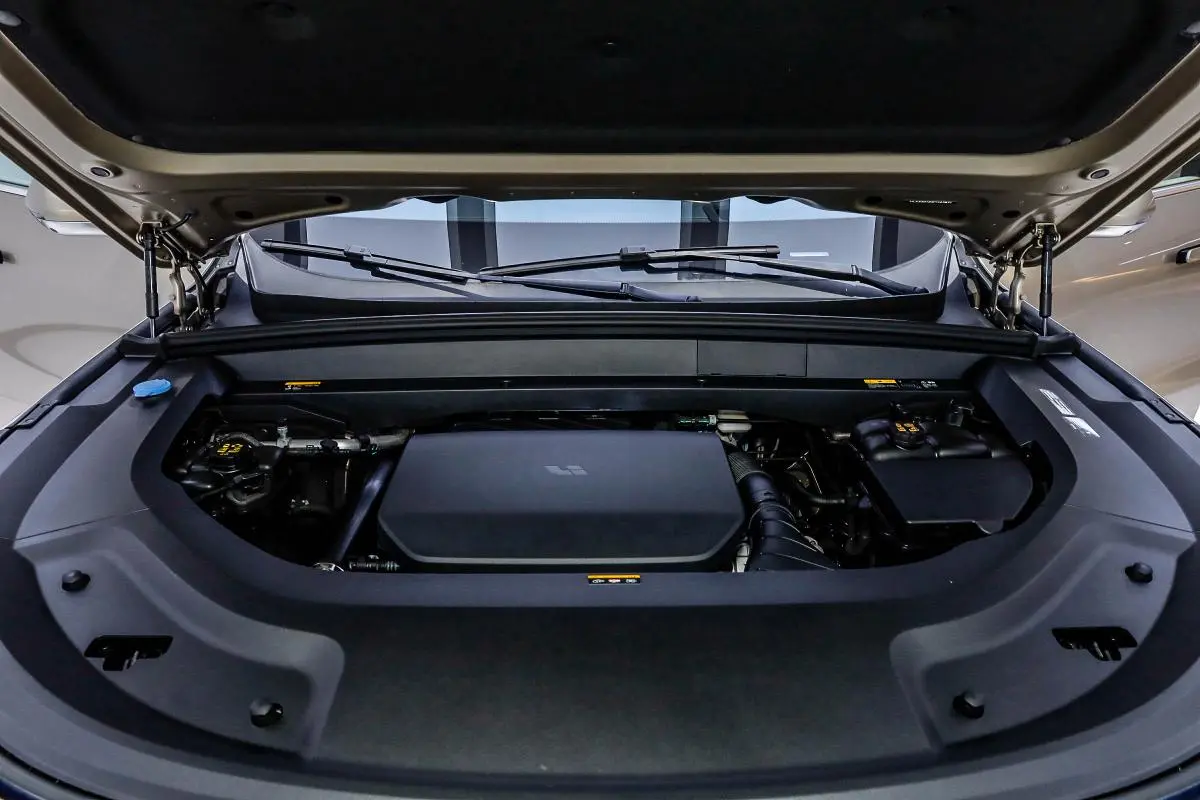 Li Auto Ideal L9 Max version