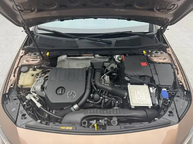 Mercedes-Benz Mercedes-Benz A-class A 200 L sports sedan