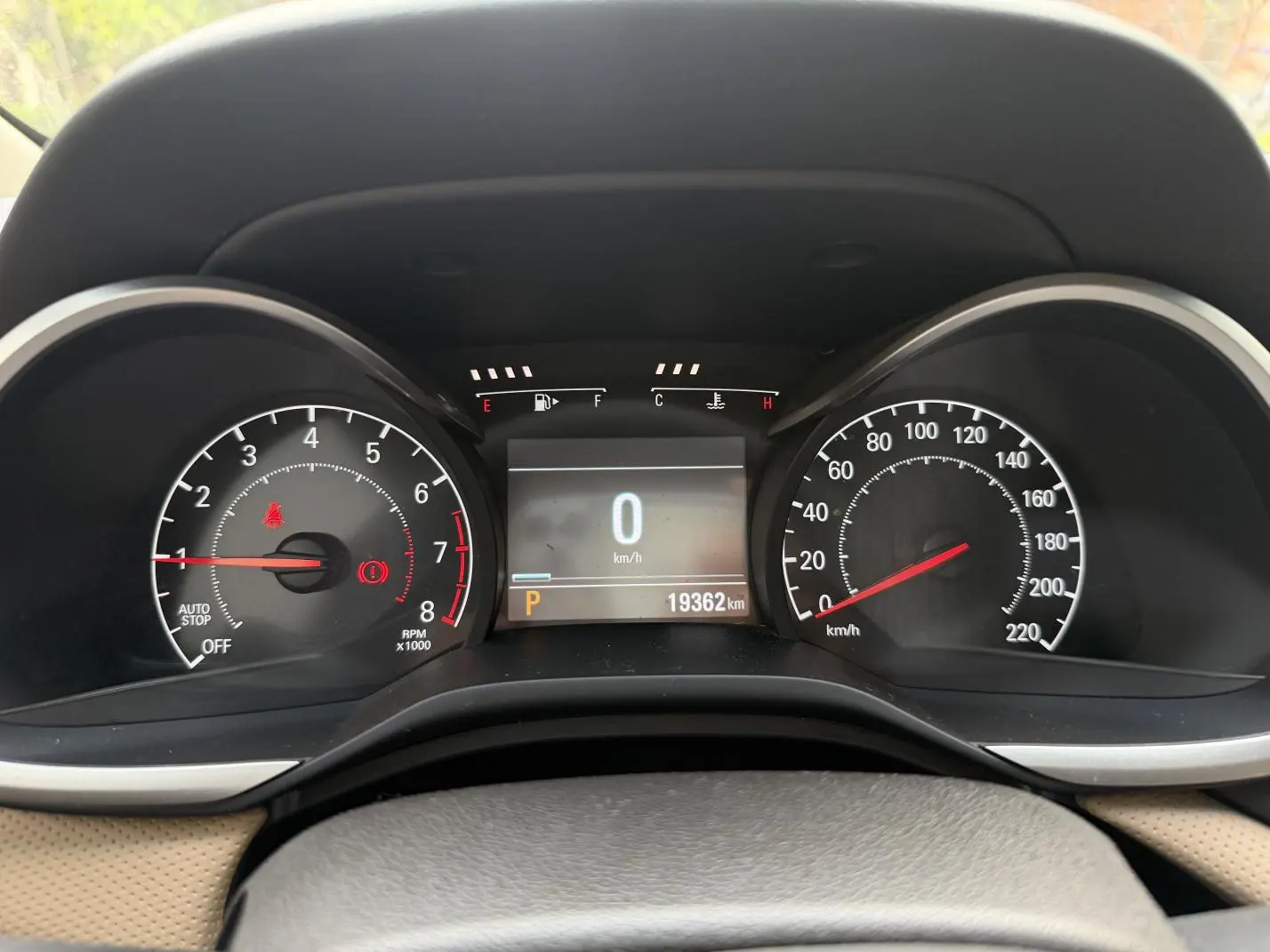 Chevrolet Cruze 320 automatic Enjoy Skylight version