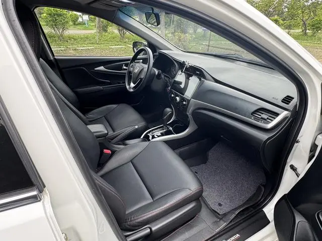 Honda Lingpai 1.8L CVT Deluxe Special Edition