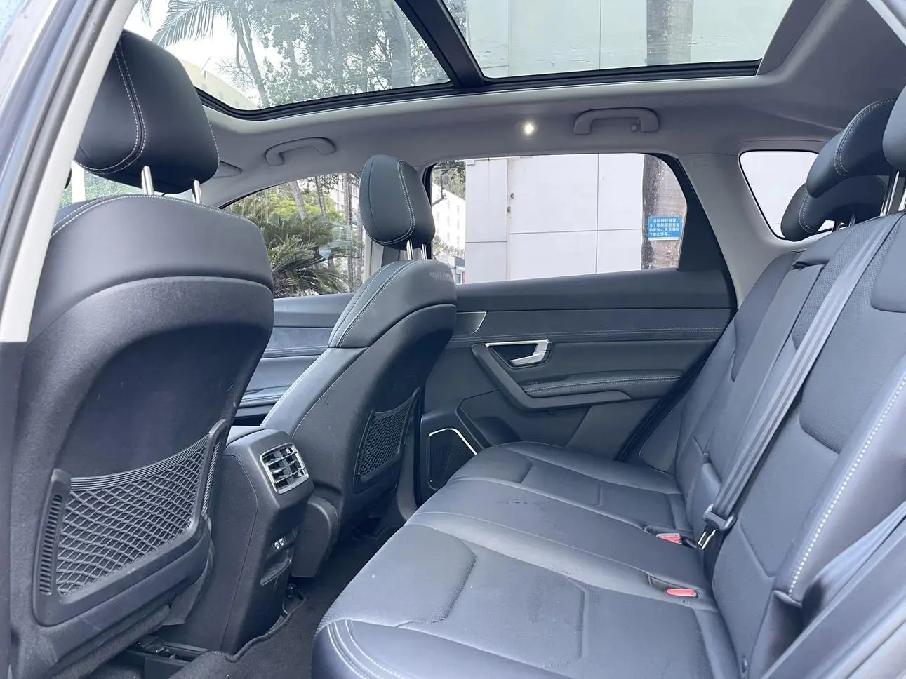 BYD Song Pro DM DM 1.5T four-wheel drive performance version flagship model