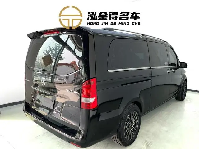 Mercedes-Benz Vito 2.0T Business Edition 7-seater Country VI