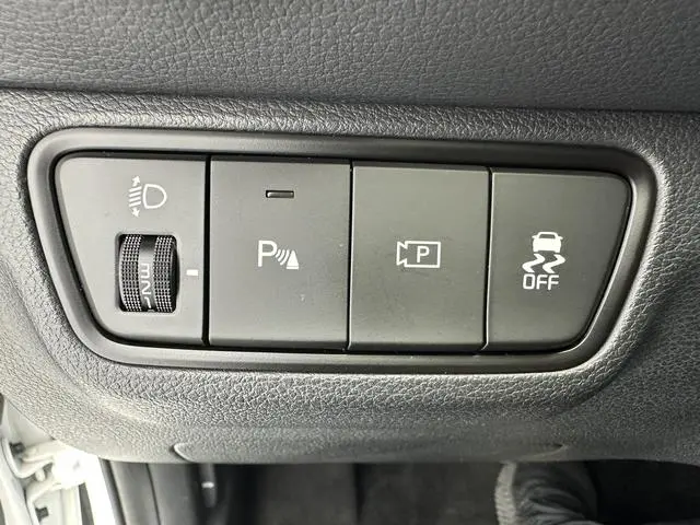 Kia Kia K3 1.5L IVT Premium Edition