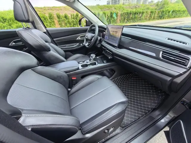 Changan Changan CS75 PRO 1.5T DCT Exclusive 7-seater