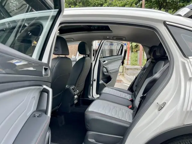 Volkswagen Tiguan X 330TSI Premium Edition