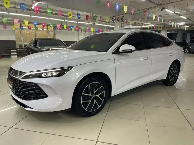 BYD Qin L DM DM-i 120KM leading type