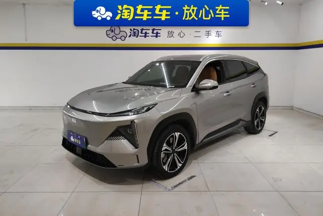 Geely Galaxy Galaxy L7 1.5T DHT 115km MAX