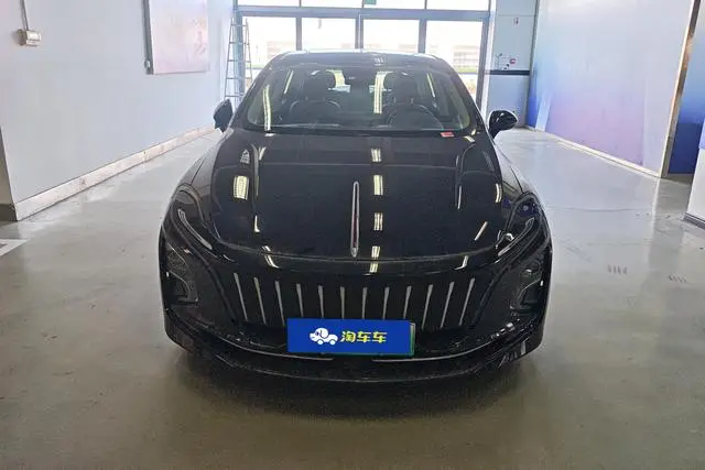 Hongqi Hongqi E-QM5 Network charging T3 version 5 seats