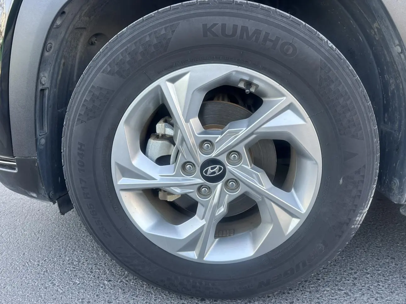 Hyundai Tucson Tucson L 1.5T GLS two-wheel drive leading version