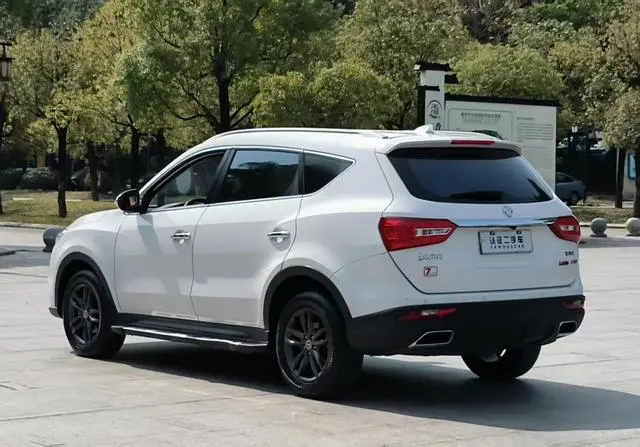 Dongfeng Fengguang Scenery 580 1.5T CVT luxury