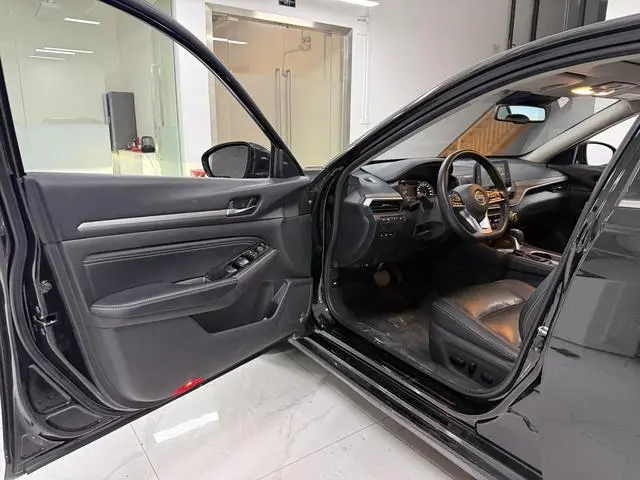 Nissan Teana 2.0 L XL Upper AD1 Smart Line Pilot Edition