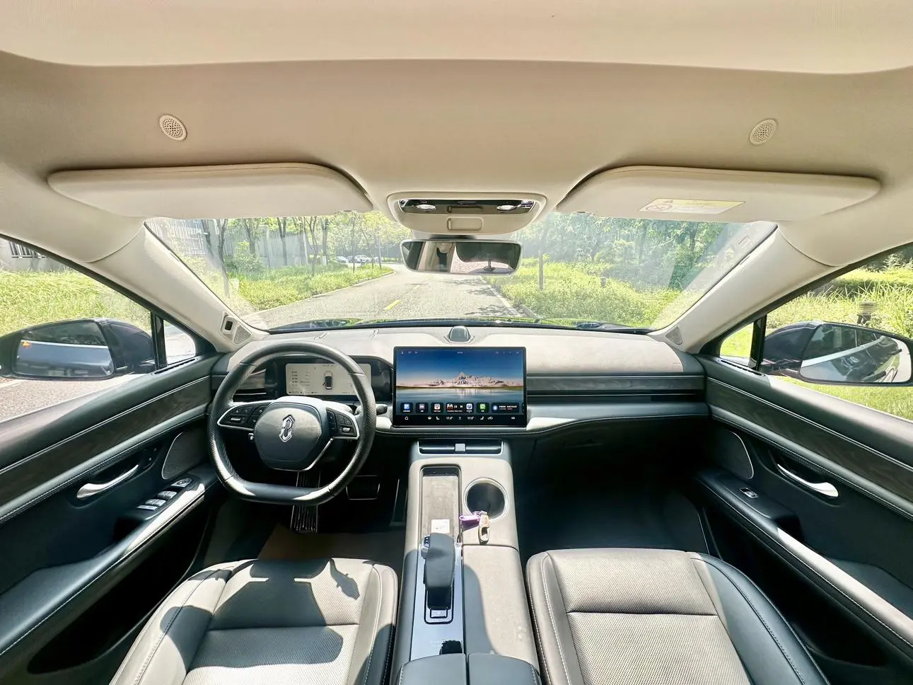 AITO Ask the world M5 Extended range four-wheel drive performance version