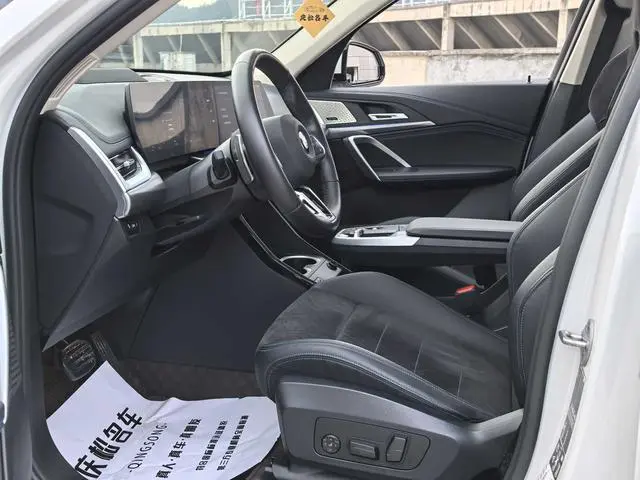 BMW BMW X1 sDrive25Li M sports suit