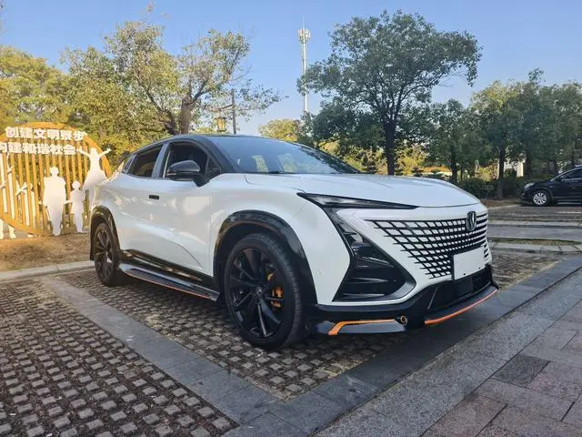 Changan Changan UNI-T 1.5T Sports Flagship