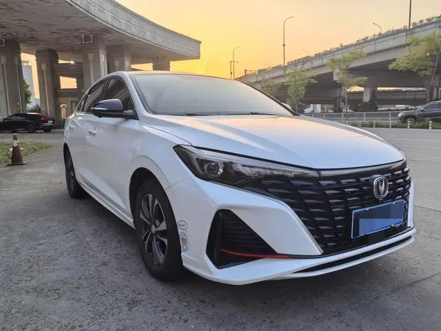 Changan Yidong PLUS Blue Whale NE 1.4T GDI DCT Flagship