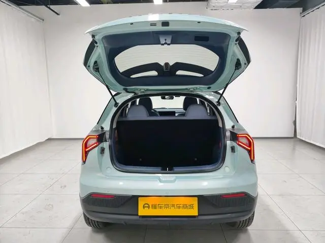 Geometry Geely Geometry E Firefly 401KM Thunderbolt Tiger