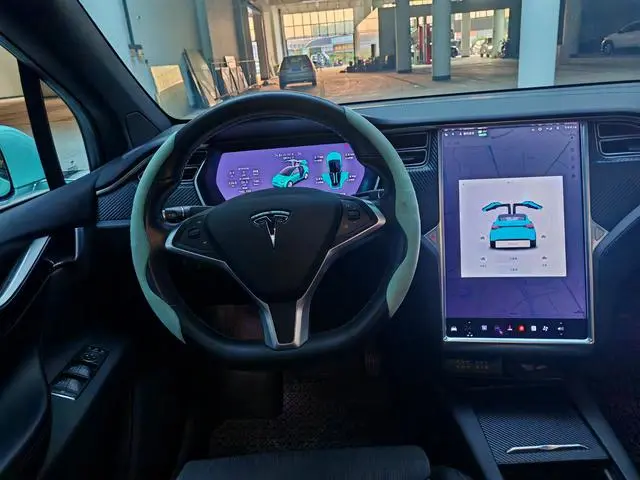 Tesla Model X 90D