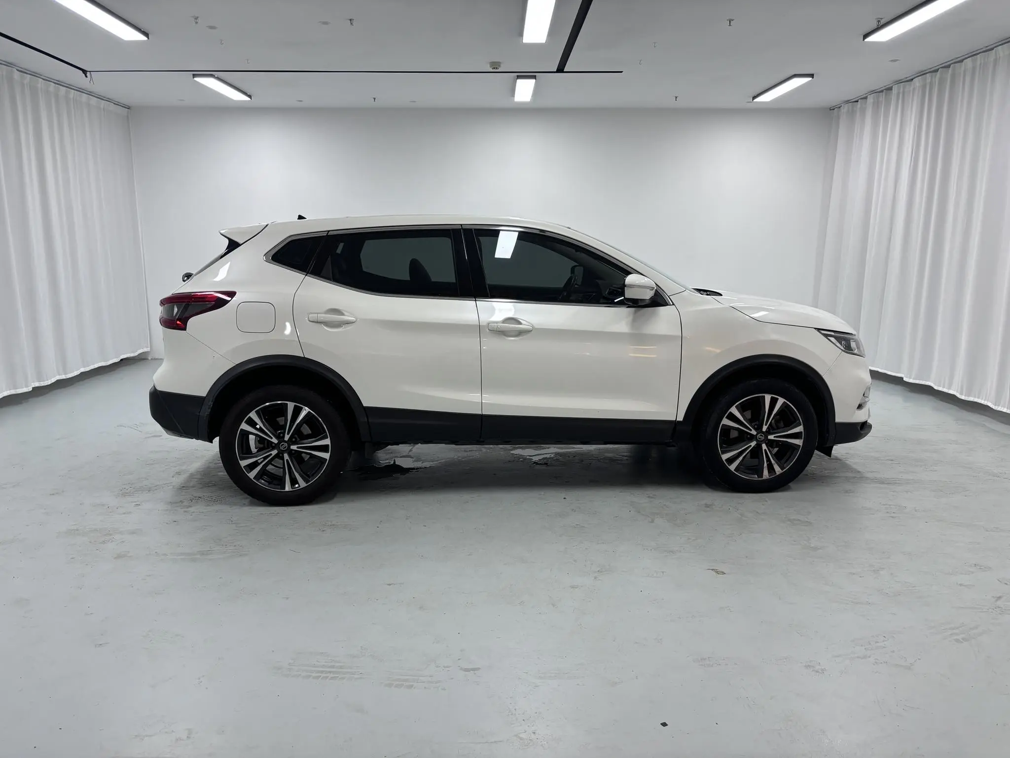 Nissan Qashqai 2.0 L XV Prem Deluxe Edition