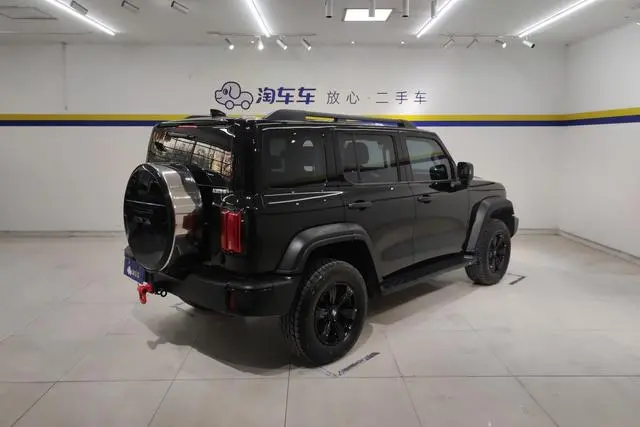 Tank Tank 300 2.0T Conqueror