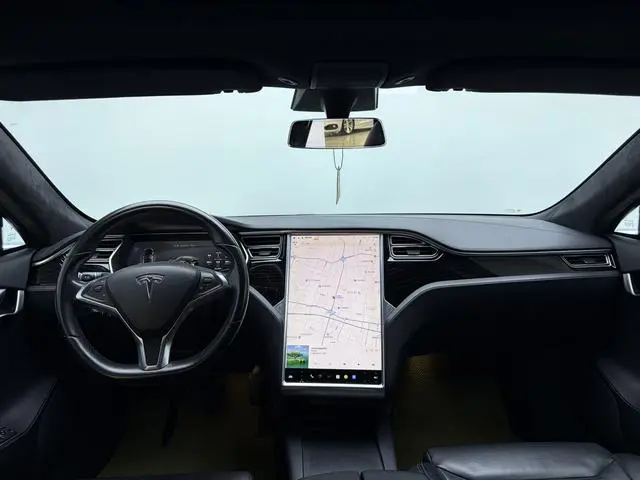 Tesla Model S 60