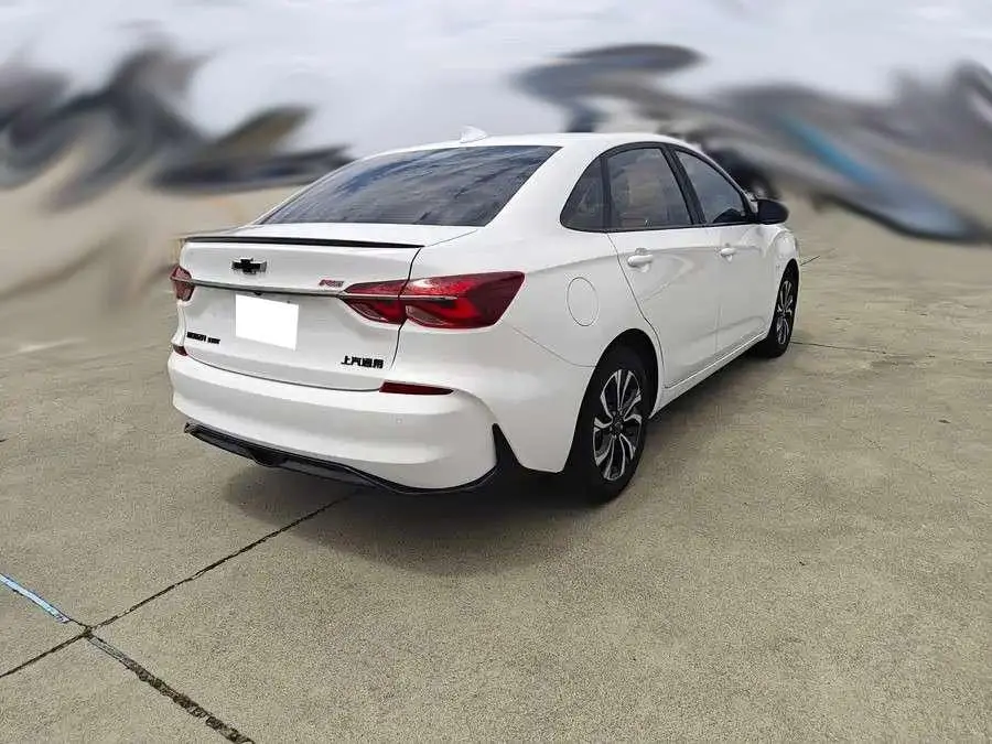 Chevrolet Cruze RS 330T Automatic Fun Version
