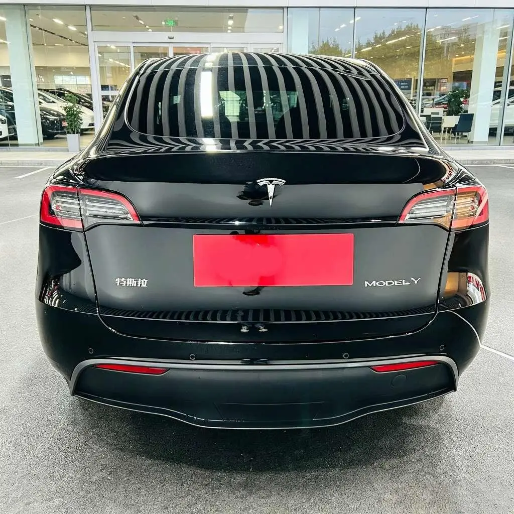 Tesla Model Y Long battery life all-wheel drive version